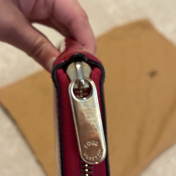 Louis Vuitton Vernis Zippy Wallet - Picture 7 of 10